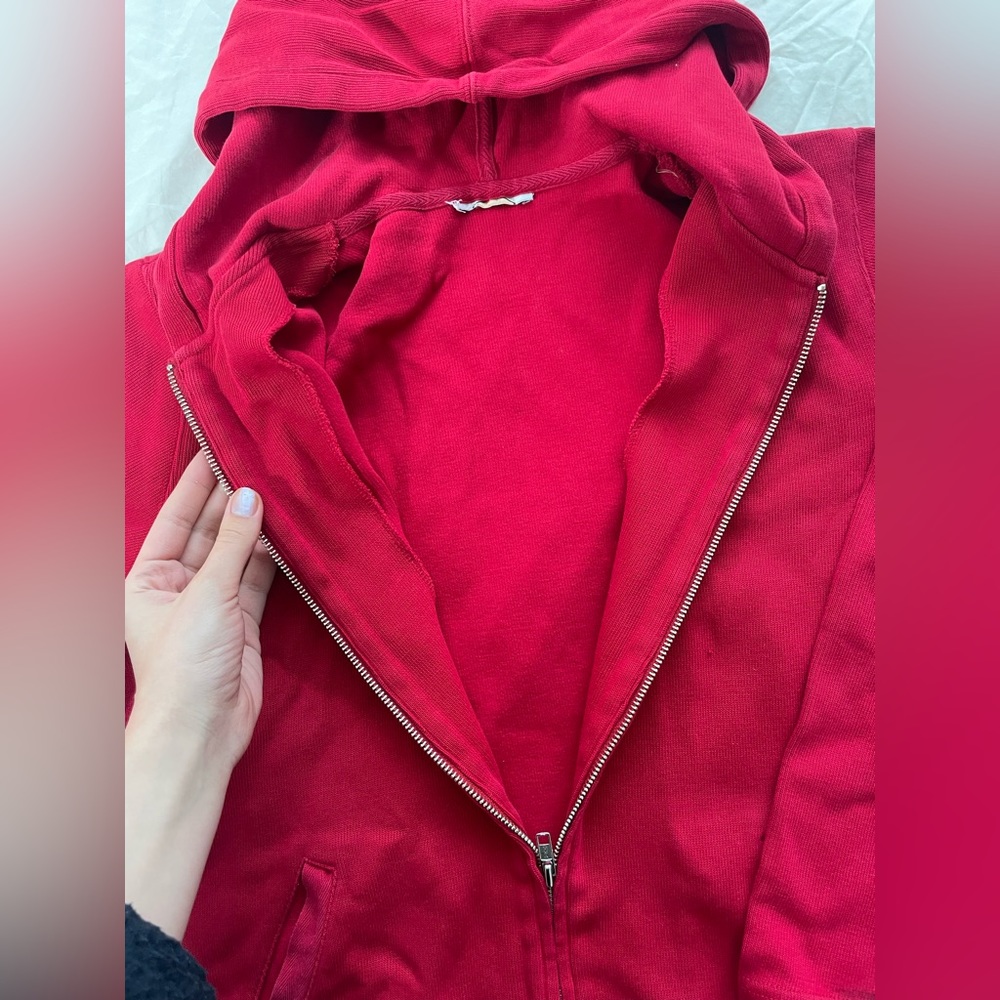 Red coat - Picture 4 of 4